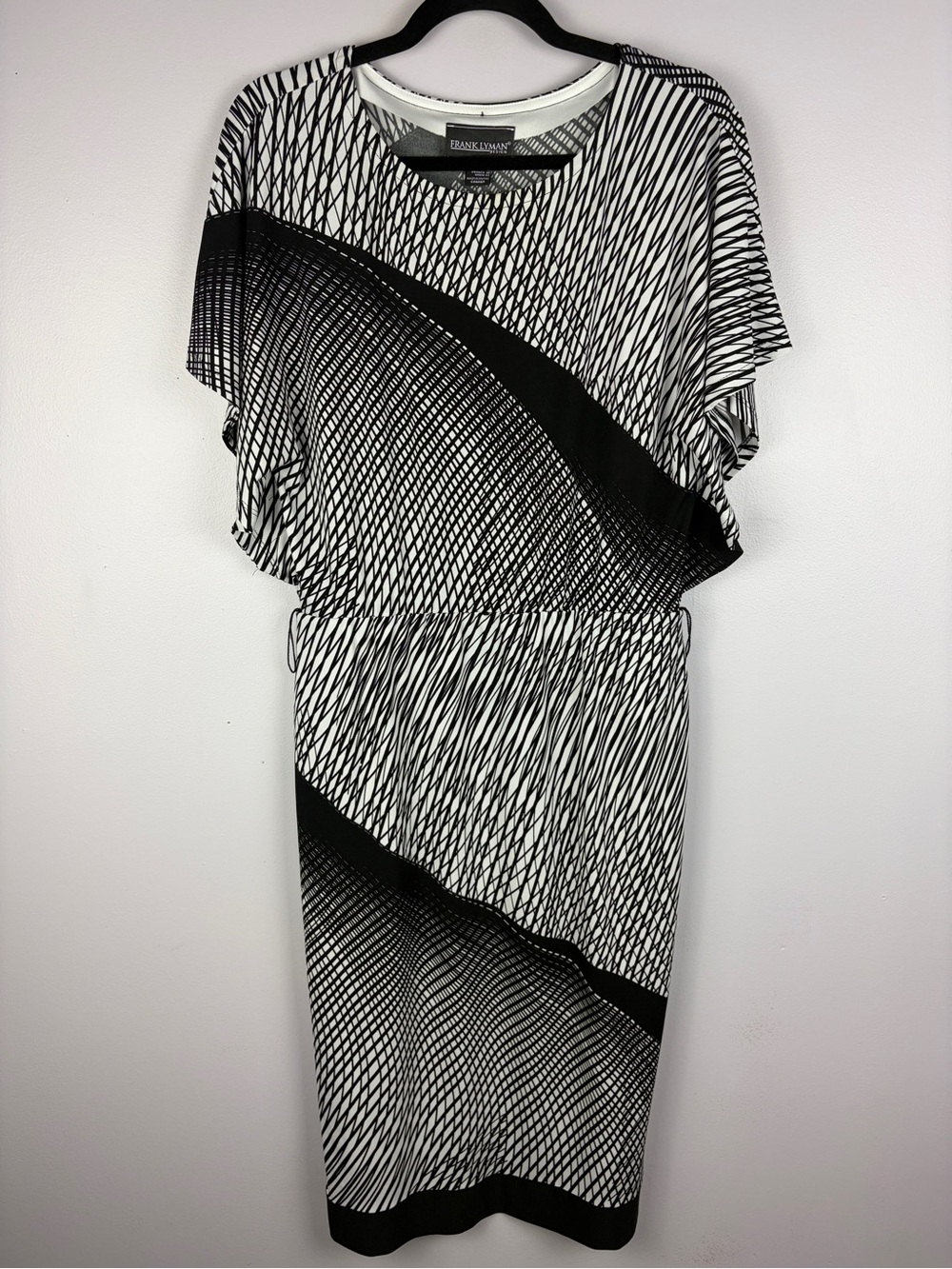 Frank Lyman Size 10 Black White Geometric Dolman Midi Dress Made Canada